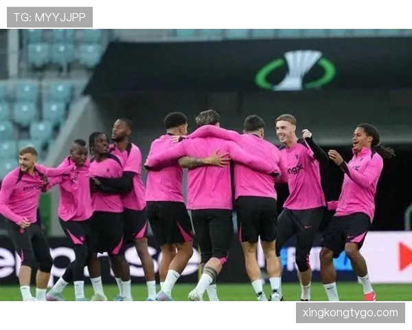 巴黎欧冠冠军目标受关注，其近期表现是否具备冲击冠军竞争力