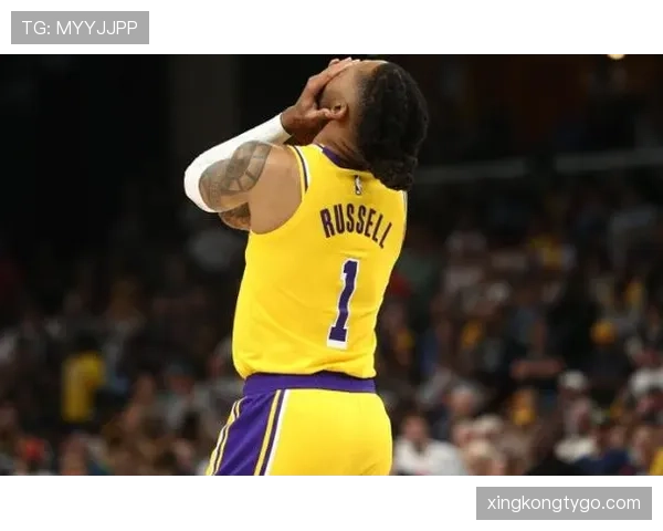 拉塞尔防守篮板表现拉开差距，巩固内线霸主地位